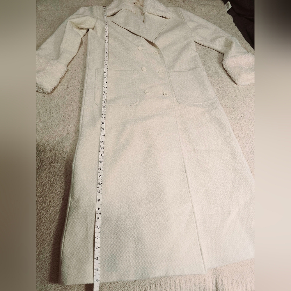 Amanda Uprichard Ivory Carrington Coat Sz Medium - Picture 17 of 17